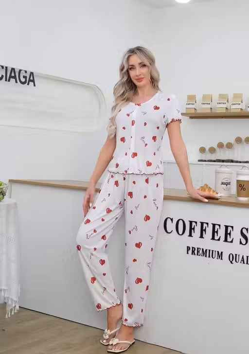 🌸 Dreamy Comfort Nightwear Set 💕